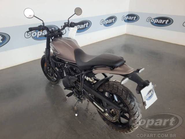 2026 ROYAL ENFIELD Guerrilla 