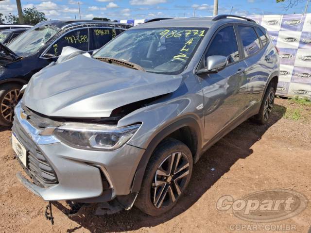 2025 CHEVROLET TRACKER 