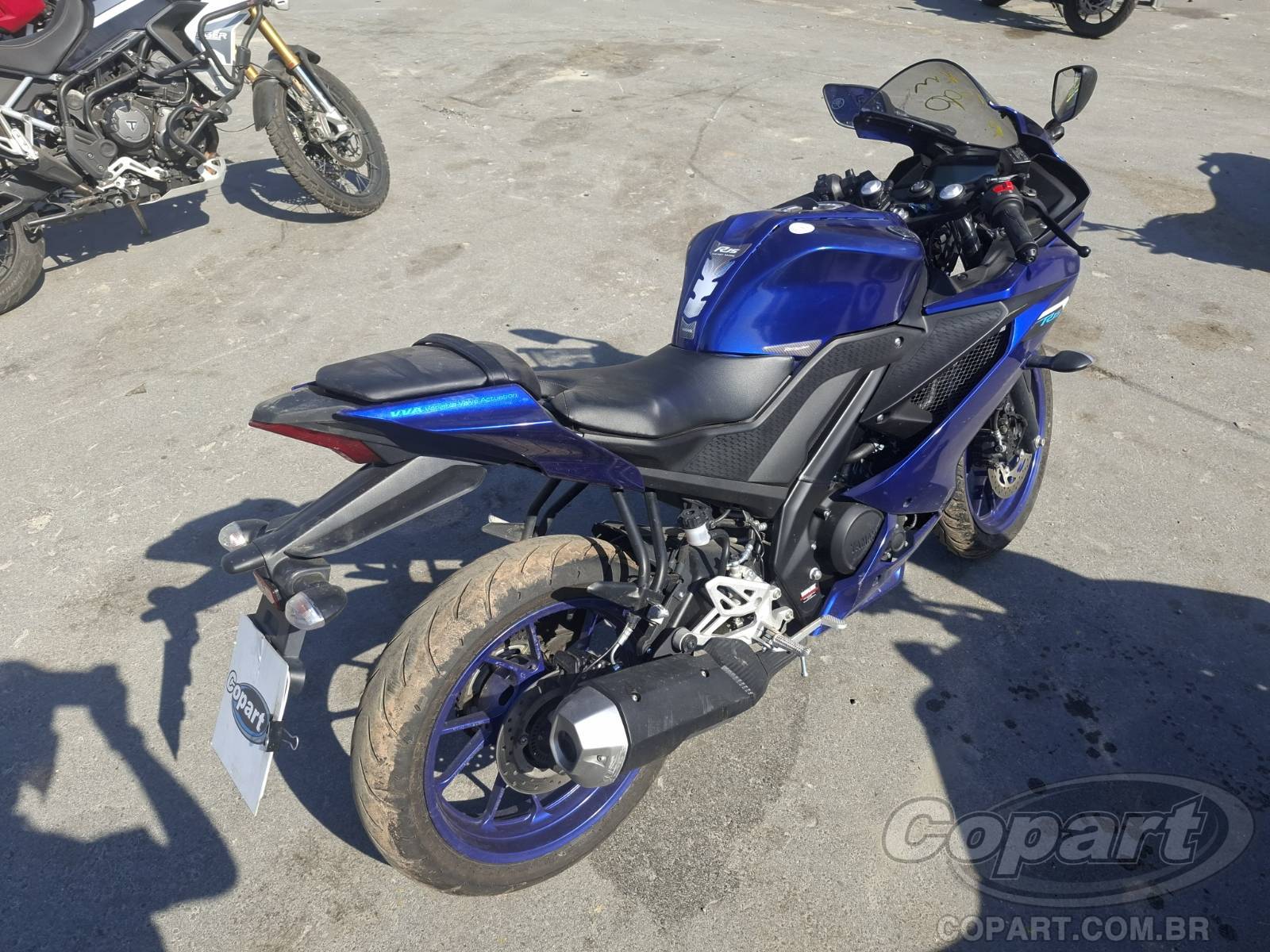 Foto 4: 2026 YAMAHA YZF R15