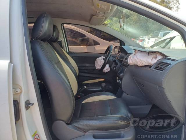 2015 VOLKSWAGEN FOX 