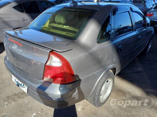 2005 CHEVROLET CORSA SEDAN 