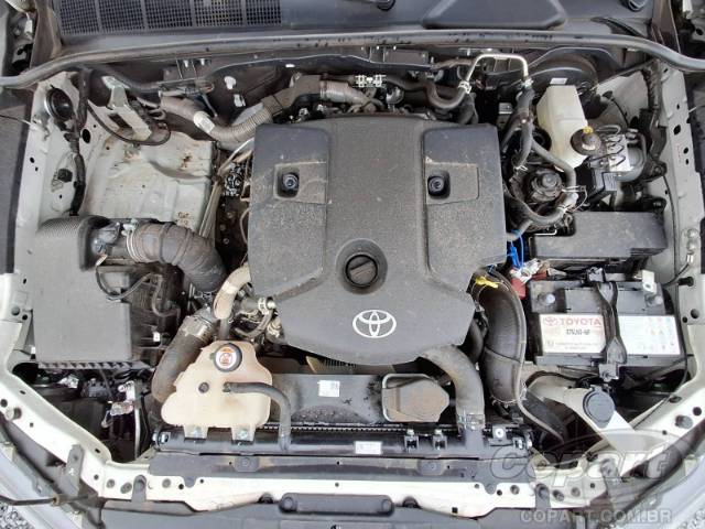 2025 TOYOTA HILUX CD 