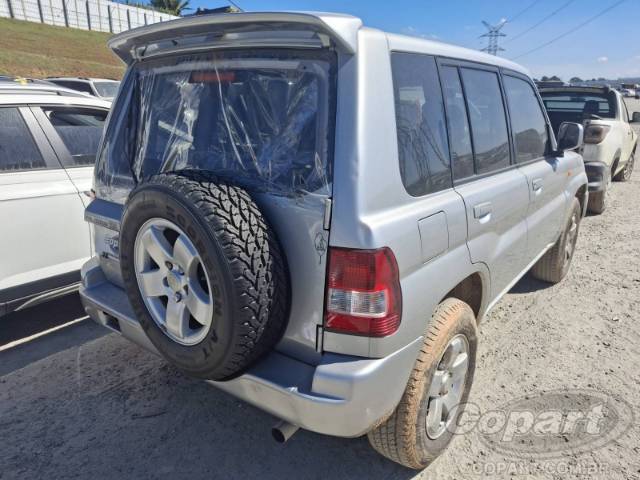 2005 MITSUBISHI PAJERO TR4 