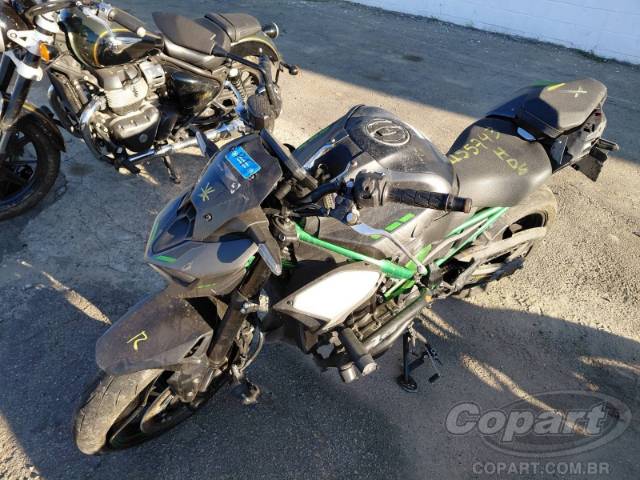 2026 KAWASAKI Z900 