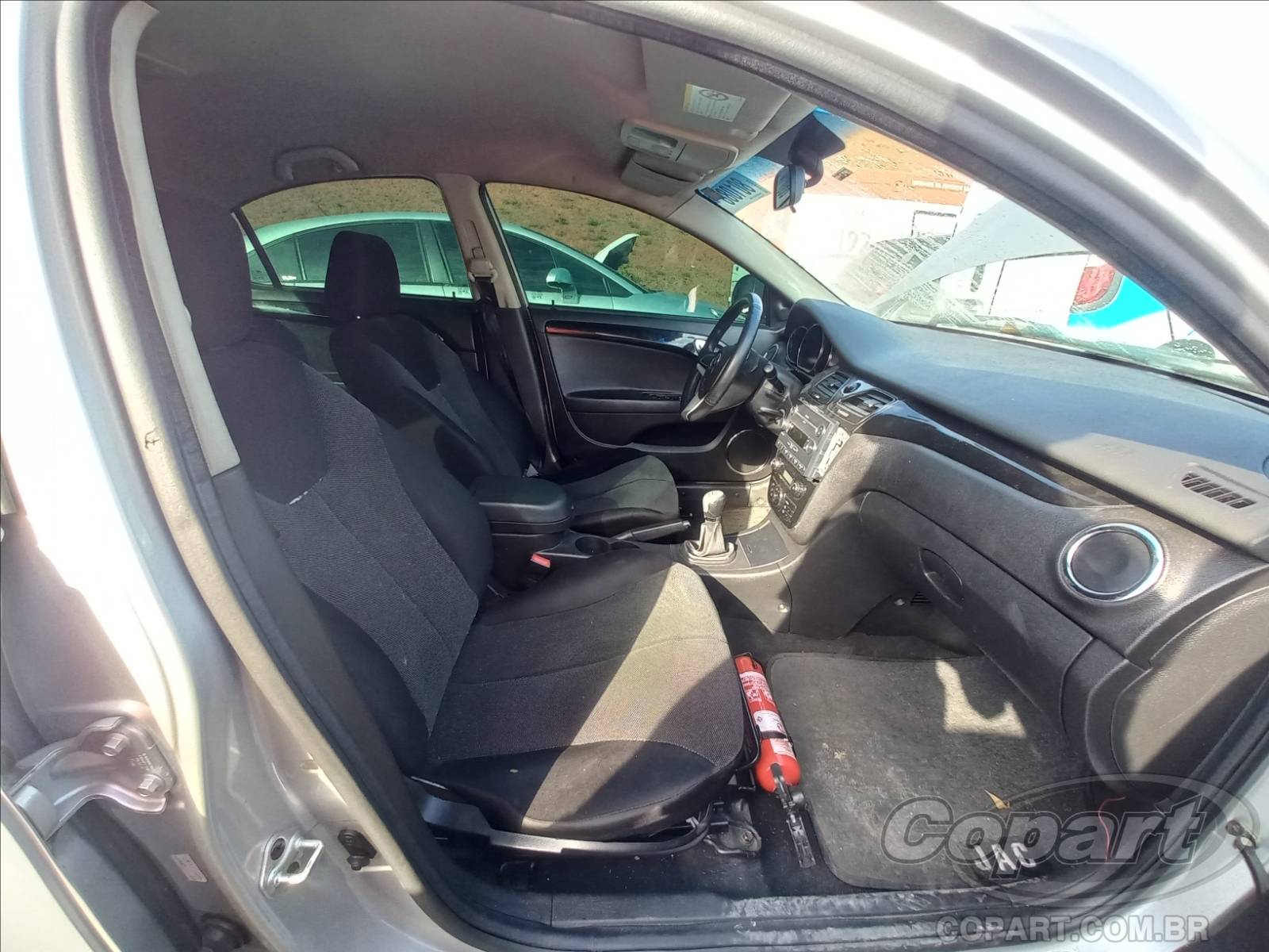 Foto 5: 2014 JAC J5