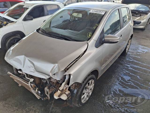 2013 VOLKSWAGEN FOX 