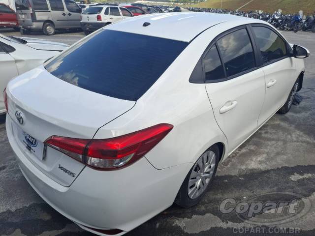 2022 TOYOTA YARIS SEDA 