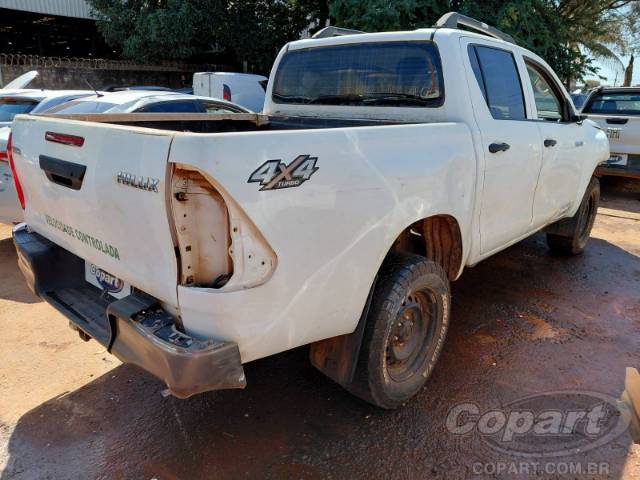 2019 TOYOTA HILUX CD 