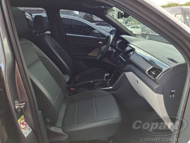 2024 VOLKSWAGEN T-CROSS 