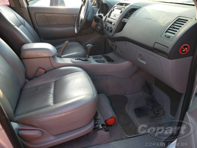 2010 TOYOTA HILUX CD 