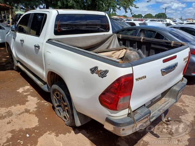 2021 TOYOTA HILUX CD 