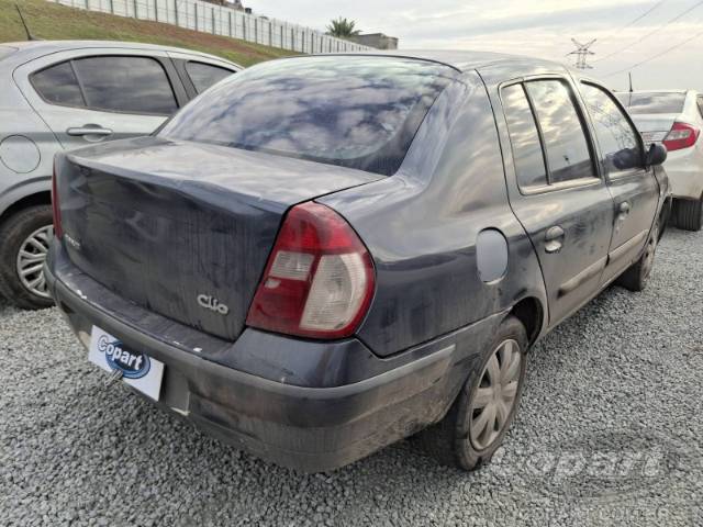 2005 RENAULT CLIO SEDAN 