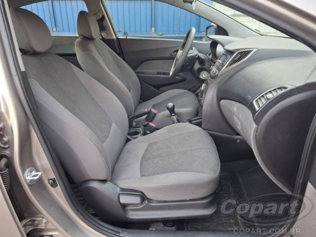 2017 HYUNDAI HB20S 