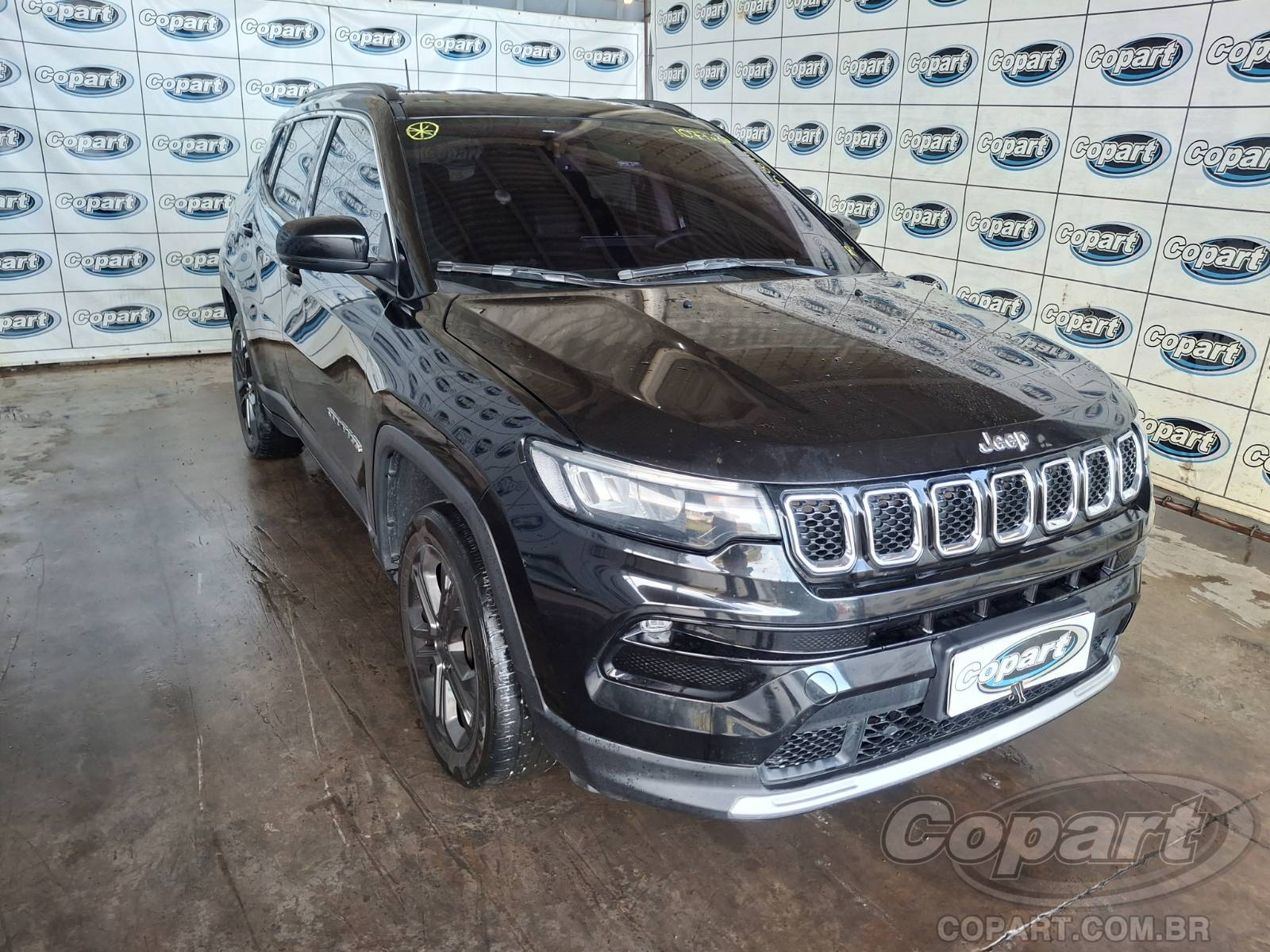 Jeep Compass 2022 em leilão
