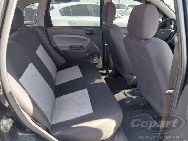 2009 FORD FIESTA 