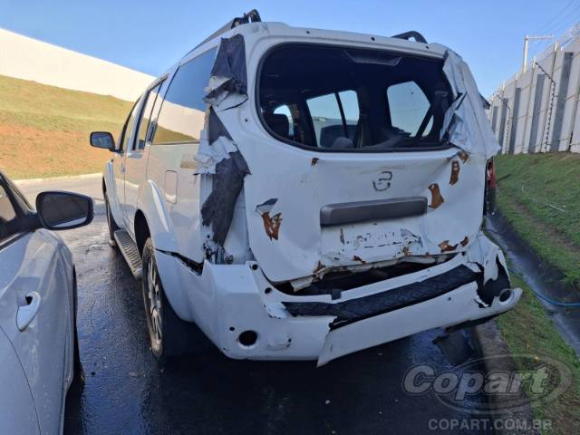 2006 NISSAN PATHFINDER 