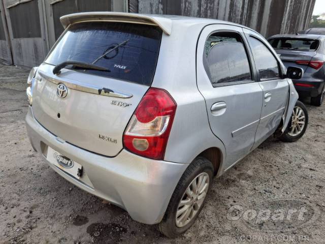 2013 TOYOTA ETIOS 