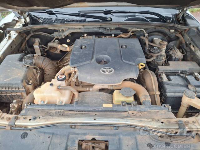 2017 TOYOTA HILUX CD 