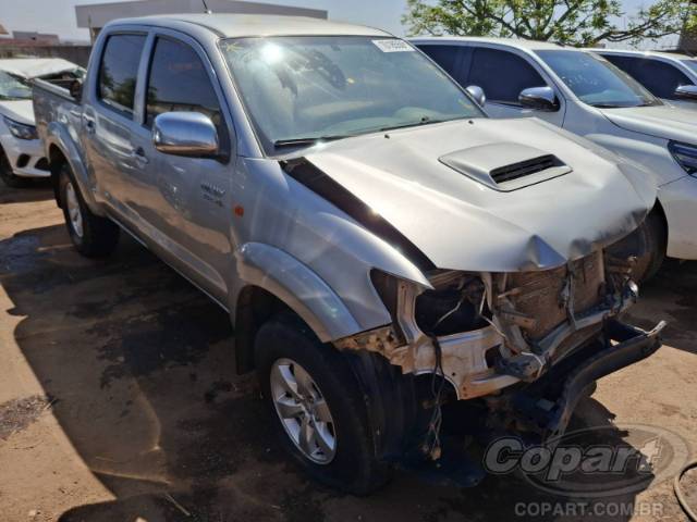 2015 TOYOTA HILUX CD 