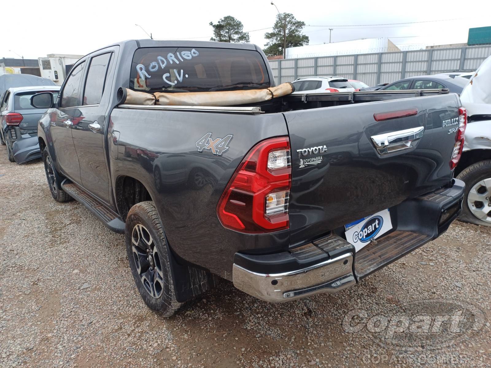 Foto 3: 2023 TOYOTA HILUX CD