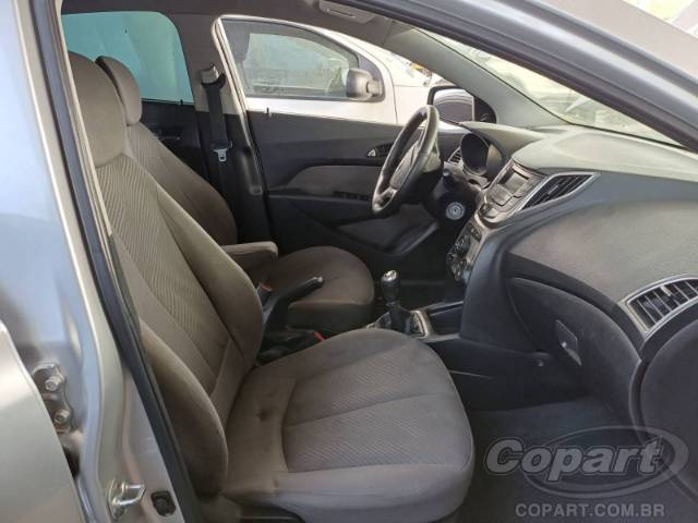 2015 HYUNDAI HB20S 