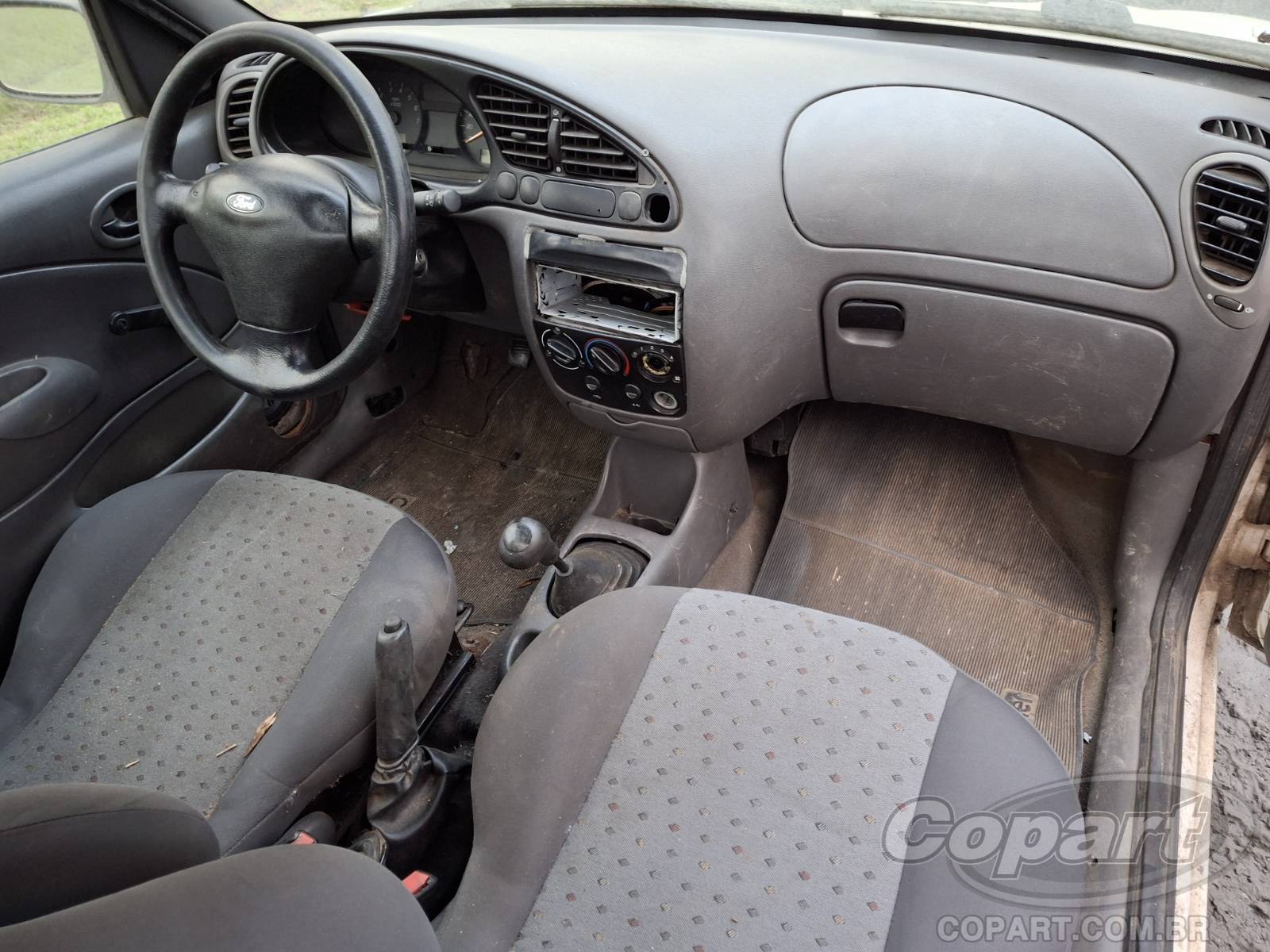 Foto 9 de 11: 2010 FORD COURIER