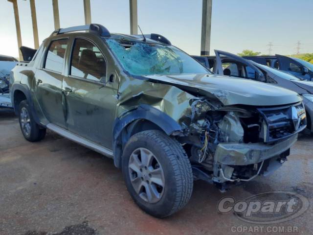 2017 RENAULT DUSTER OROCH 