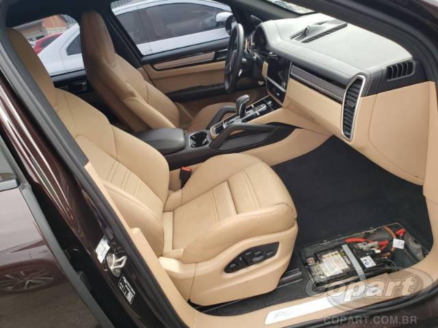 2023 PORSCHE CAYENNE 