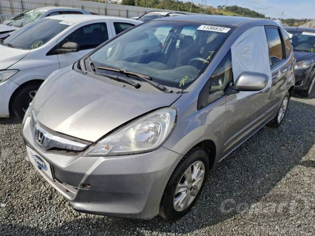 2013 HONDA FIT 