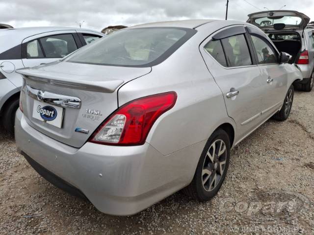 2017 NISSAN VERSA 