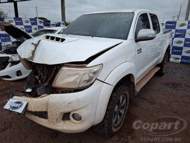 2015 TOYOTA HILUX CD 