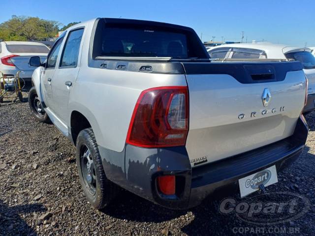 2019 RENAULT DUSTER OROCH 