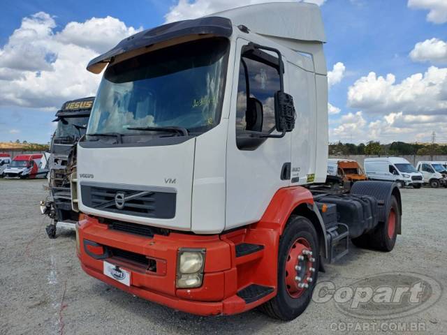2012 VOLVO VM 