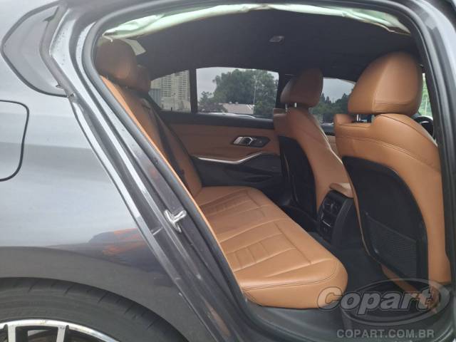 2021 BMW SERIE 3 