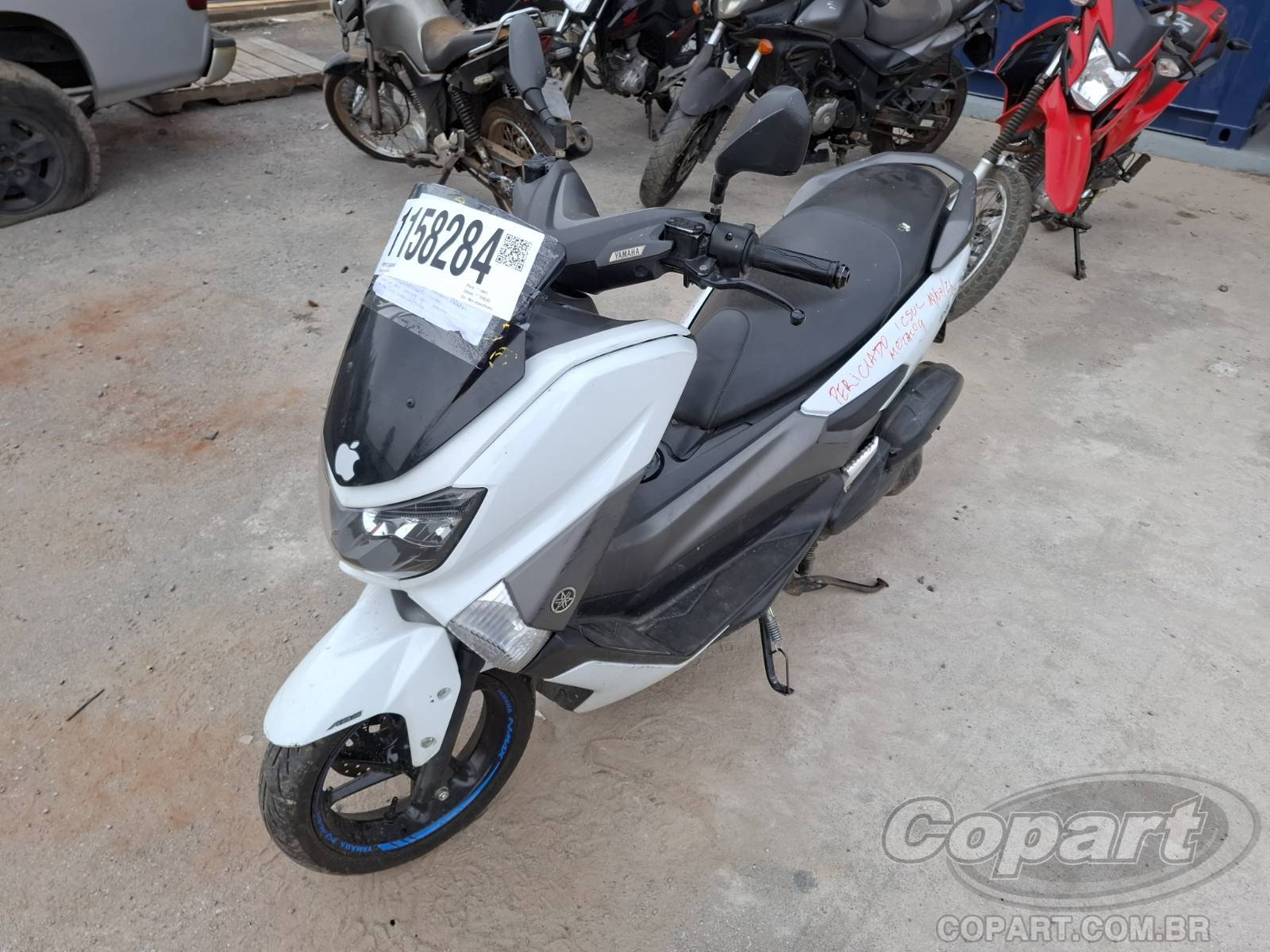 Foto 2: 2019 YAMAHA NMAX