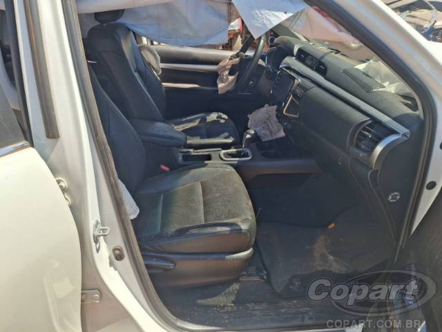 2022 TOYOTA HILUX CD 