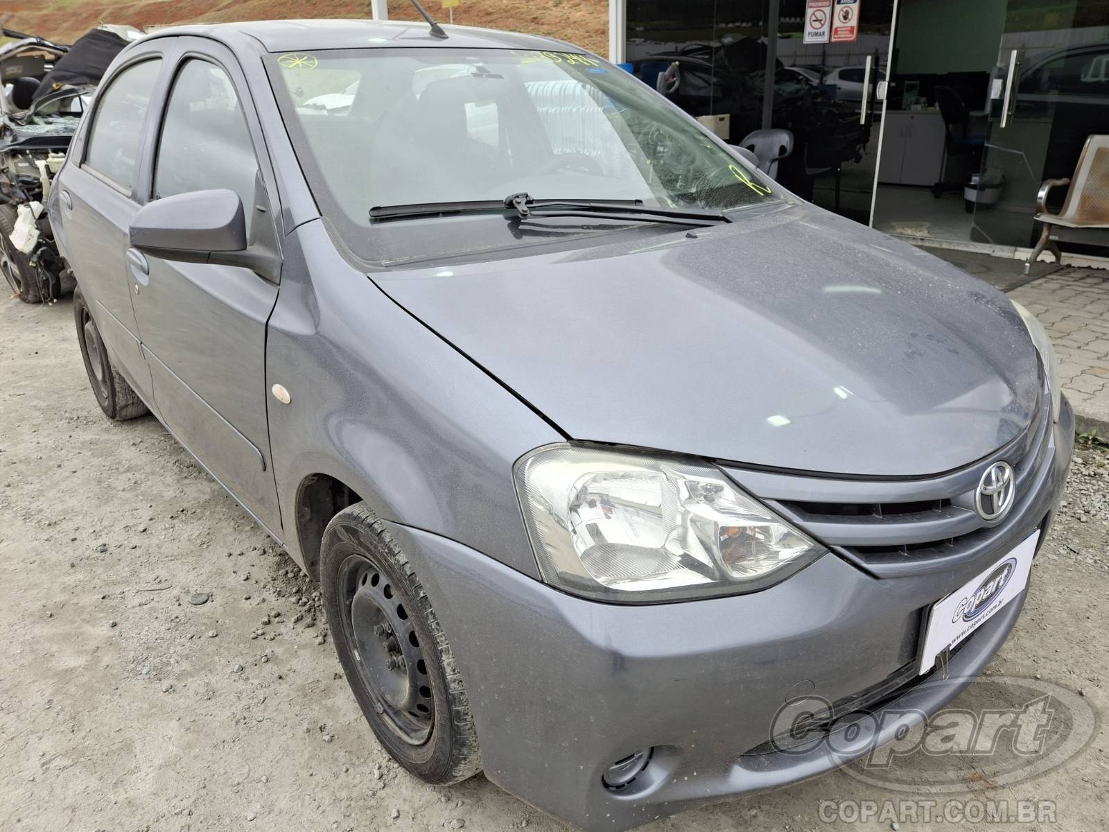 Veículo Toyota Etios Toyota Etios Seda X 1.5 16V 2014 2014 em leilão