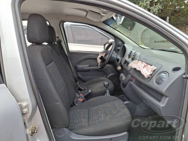 2014 FIAT UNO 