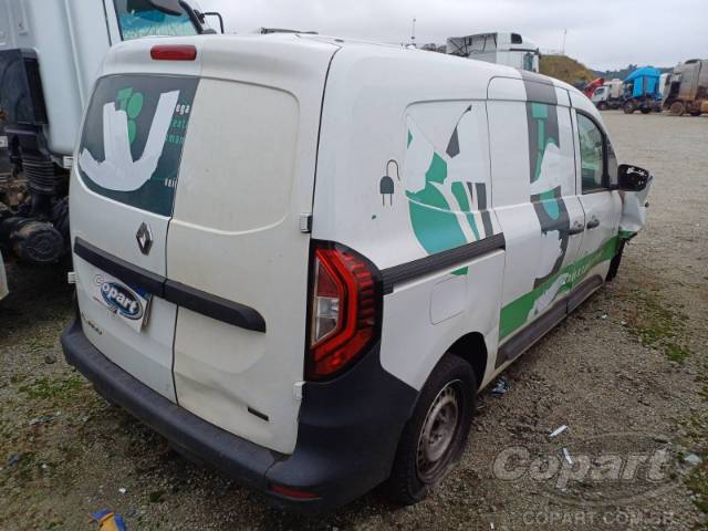 2025 RENAULT KANGOO 