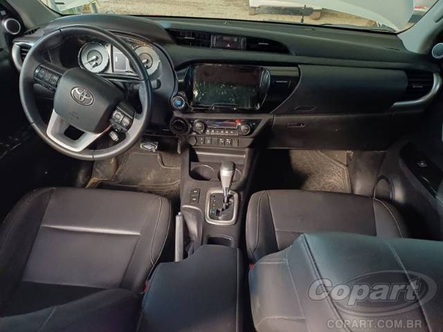 2024 TOYOTA HILUX CD 