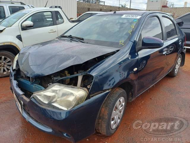 2015 TOYOTA ETIOS SEDA 