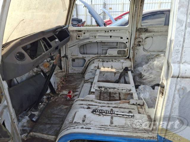 2012 VOLKSWAGEN KOMBI 