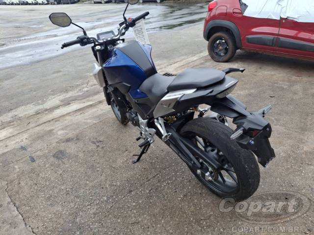 2026 HONDA CB 300F 
