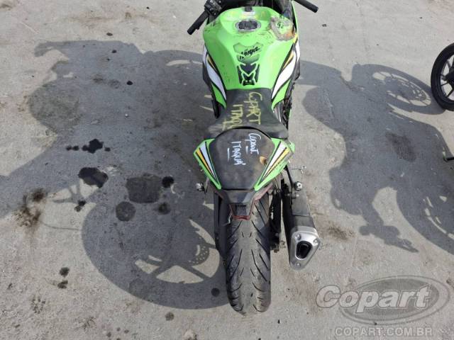 2025 KAWASAKI NINJA ZX-6R 