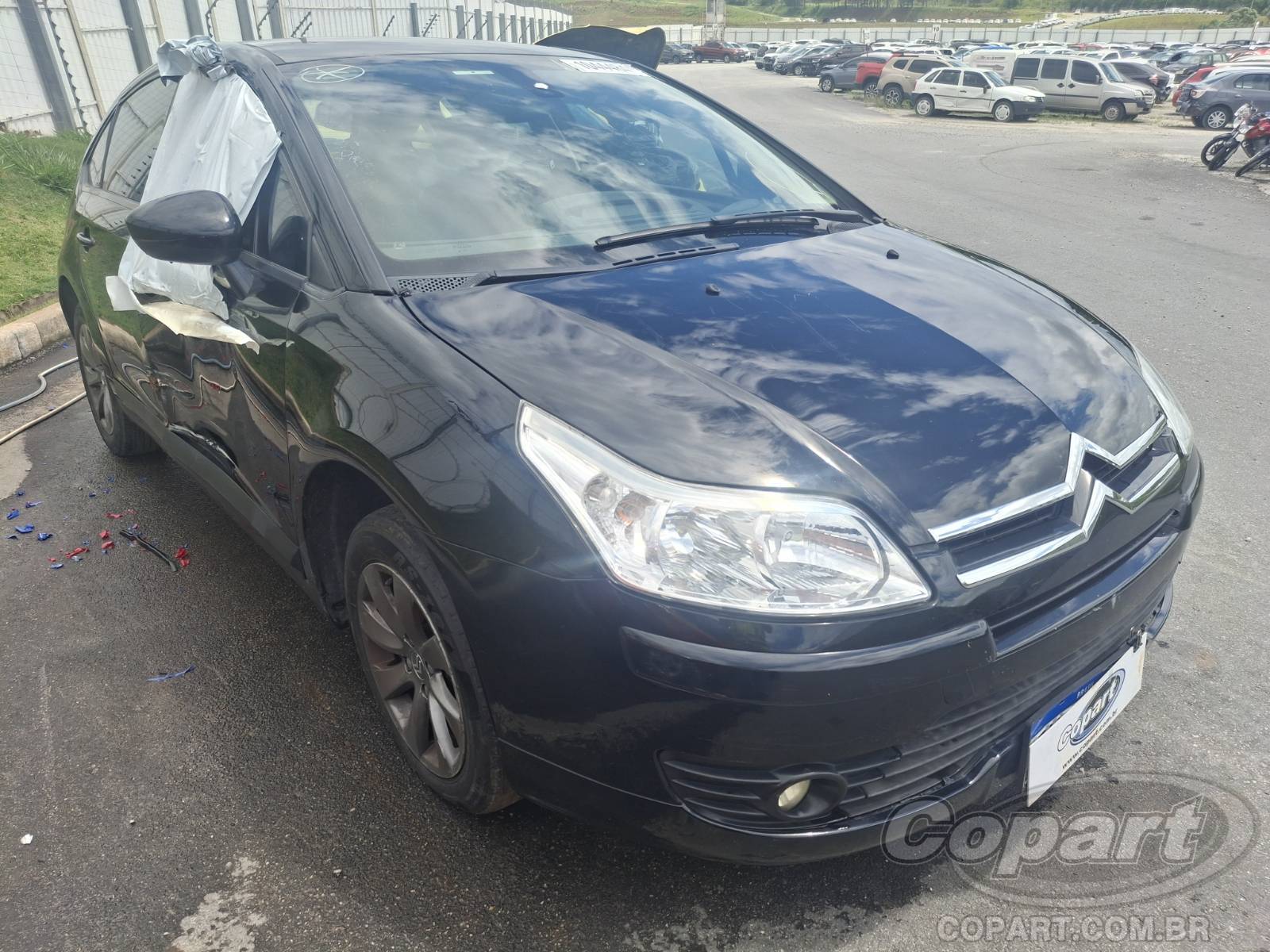 Veículo Peugeot C4 CITROEN C4 GLX 2.0 16V 2010 Flex 2011 em leilão