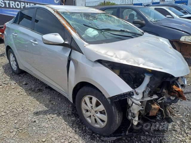 2014 HYUNDAI HB20S 