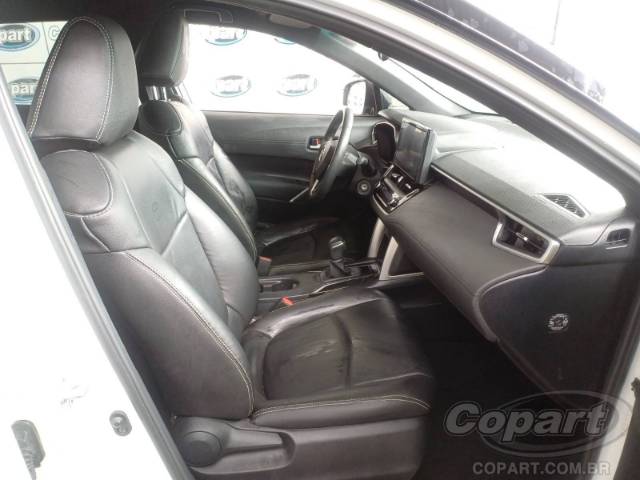 2024 TOYOTA COROLLA CROSS 