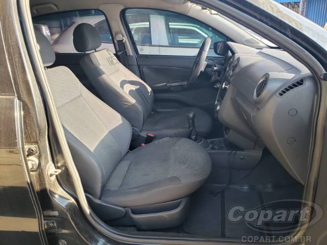 2011 VOLKSWAGEN GOL 