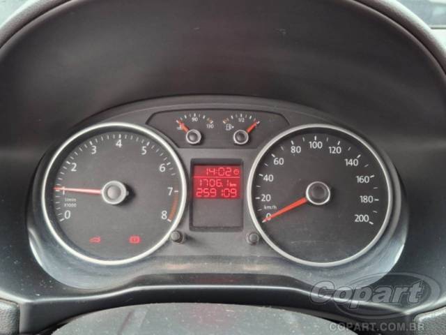 2013 VOLKSWAGEN VOYAGE 