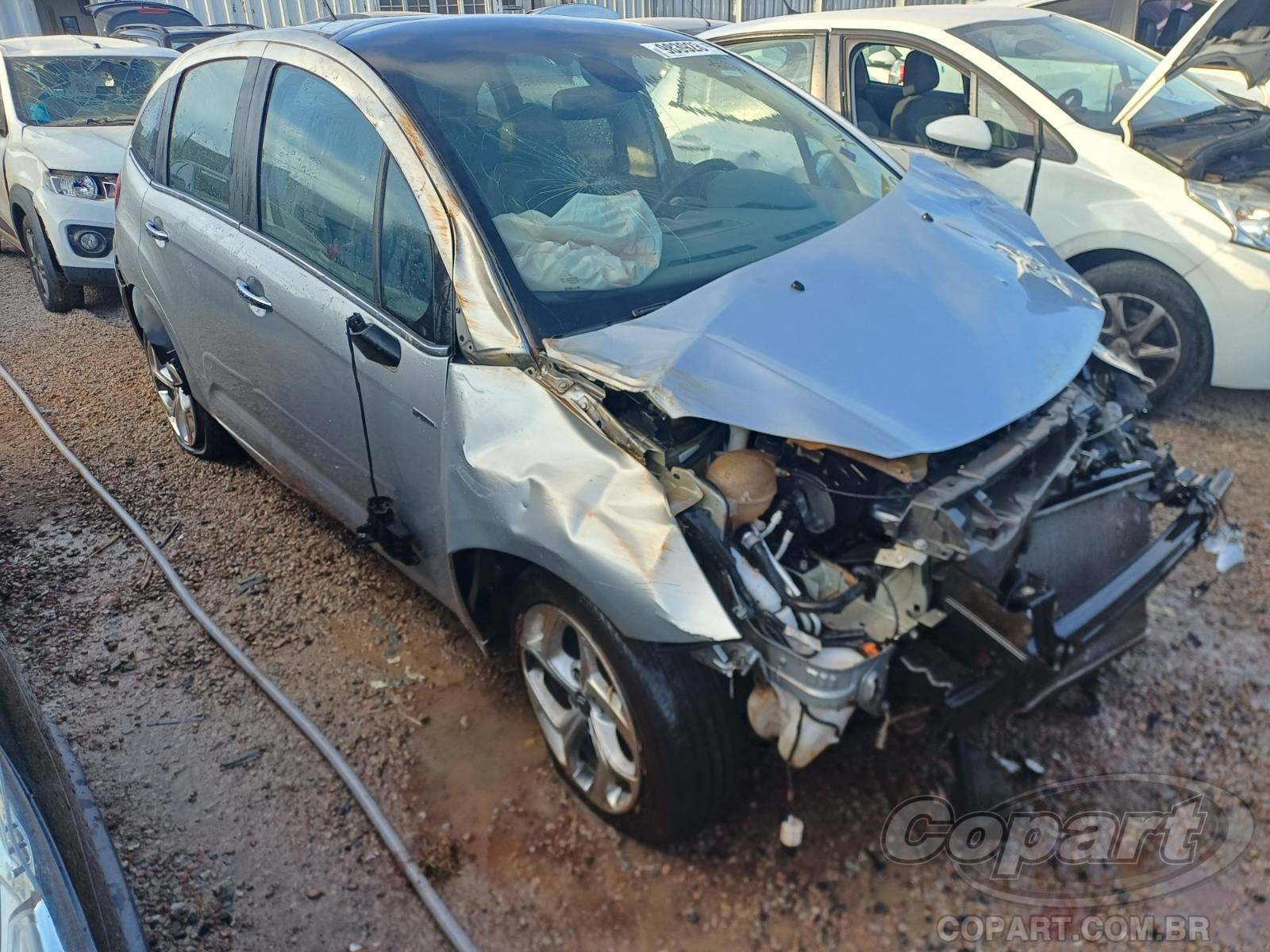 Citroen C3 Exclusive 1.6 16V VVT 2013 Médio Dano Frontal